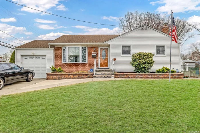 Take a look at this gorgeous 3 Br 1.5 Bath Ranch on a picturesque block in North Bay Shore. Full, partially finished basement with storage and rec space. Sunlit kitchen and baths, hardwood floors, plus a backyard. Nothing to do but move in. Low Taxes before exemptions...This one will not last.