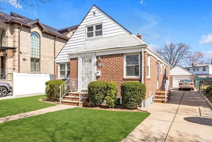 Well Kept Detached Brick One Family House With 26x38 Building Size & 40x119 Oversize Property. Mid-Block On Tree-Lined Street. Convenient To All Shopping, Transportation .Great Flow Of Entertaining. Best School Dist#26: Ps162, Is216 & Francis Lewis H.S. Prime Fresh Meadows Location ! Great Opportunity For Build Your Dream Mansion With Park Like Backyard !!