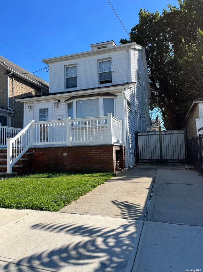 This Totally Renovated Colonial In The Heart Of Queens Village Is Central To All Transportation Highways And Buses To The City. When You Walk Into This Home You Will Be Amazed At The Full Open Floor Plan This House Has. You Even Have A Separate Room For A Office. The Hardwood Floor Start At The Front Door And Continue Through-Out The Home.