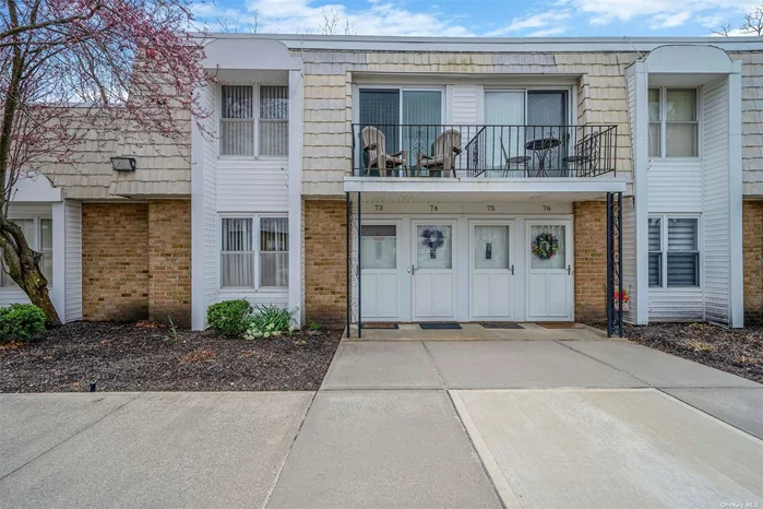 Welcome to this 1 bed, 1 bathroom, clean coop with an open concept kitchen. Right across the street from Rocky Point High School, located near shops, this cozy comforting coop can be yours! Come on down and find out why it should be yours!