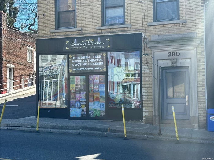 Corner Retail Space Available! Located right in the heart of Port Washington with great exposure! Municipal parking available near by along with street parking. The space is equipped with 2 bathrooms, tall ceiling, hardwood floors and double storefront door. Ceiling Height is 8&rsquo;8. Basement is available. Featured Commercial Lease/Rentals