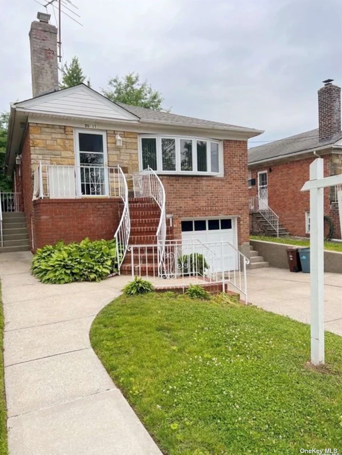 LOCATION LOCATION LOCATION!!! 2 Bedroom 1 Full bathroom for rent. Nestled In The Heart Of Whitestone. Fully renovated. Rent includes AC and heat. Driveway Parking included. Located Very Close To Transportation And Shopping!