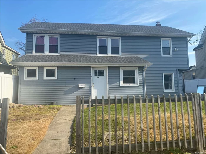 RENOVATED SECOND FLOOR OF A LEGAL TWO FAMILY HOME. 3 BEDROOMS, 1 FULL BATH, LIVING ROOM/DINING ROOM COMBO, EXTRA LARGE EAT IN KITCHEN, SHARED BACKYARD. DRIVEWAY SPOT FOR ONE CAR. LANDLORD PAYS WATER.