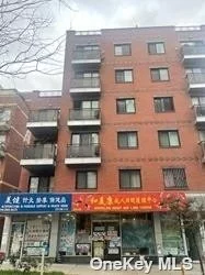 Street level space for community service located in downtown Flushing with 2 indoor parking. Near Park, Shopping, Transportation and LIE/678 Highway. Fast growing business area with rapid population increasing. Currently fully running adult day care and medical supply facility. Great Potential for all types of commercial/business usage.