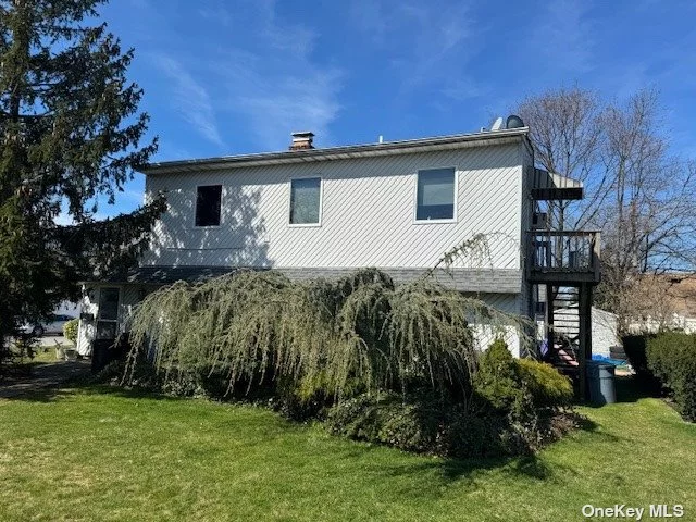 THE HOUSE IS LOCATED IN LEVITTOWN WITH 9 ROOMS, 4 BEDROOMS, 2 BATHROOMS. THIS SALE IS SUBJECT TO COURT APPROVAL. The house requires updating. SOLD IN AS IS, AND WHERE IS CONDITION.