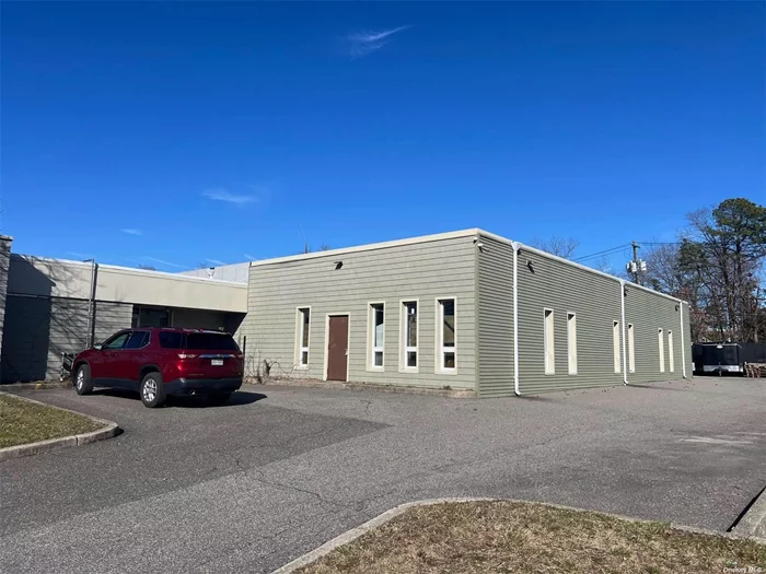 14400 sq ft 1 story Industrial Building on a slab, Set up for easy subdivision into 2 units. Plenty of power. Office spaces air conditioned. Two drive in doors. 15ft ft under steel. Natural Gas Space Heaters. Stand Alone Building on its own site. Parking and building access on all 4 sides. Building is Steel and Masonry with no deferred maintenance needed. Landscaped site. All drive-able areas paved. Plenty of Parking. Very easy to find its just off Horseblock Rd.