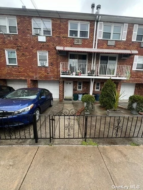 Application Accepted. Welcome Home. This Beautiful Ozone Park Unit sits on the 1st floor w/ Backyard access for your enjoyment. Featuring a foyer as you enter along with 2 Closets, Full Bathroom, Open Kitchen Concept, Spacious Living Room with Ceiling Fan, door to access the backyard & a Spacious Bedroom with its own Deep Closet and a Ceiling Fan. Come on by and Have a look!!