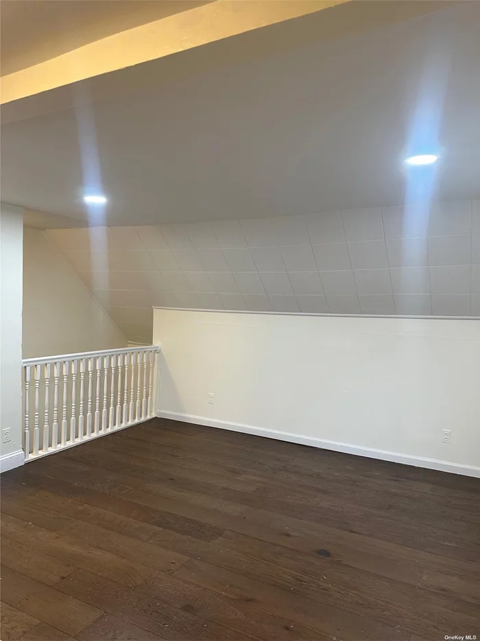 Spacious one bedroom apartment, NEWLY renovated in the heart of Uniondale near everything.... Hofstra university, Shopping Malls public transportation, parks, Library and more...