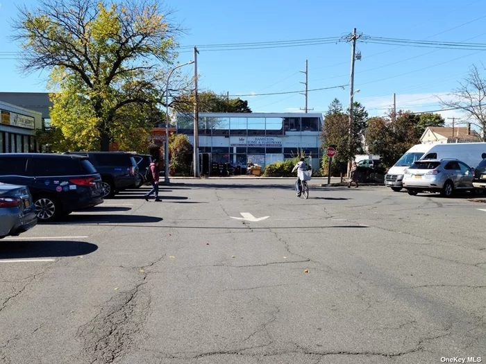 This glass-front store on busy Washington Avenue has visible and well-marked municipal parking across the street. The LIRR station and bus stops are only a 3-minute walk away and easily accessible from all directions. The space has been gutted to provide a clearer picture of what a potential tenant can do with it.
