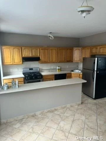 Nice apartment. Features living room, dining room, kitchen, 3 bedrooms & 1 bath.
