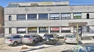 This well maintained property has built in 2000 and 3 story building with 13 units office tenants and fully occupied. The building situated in very busy foot traffic in flushing downtown.There are 8 parking spaces.