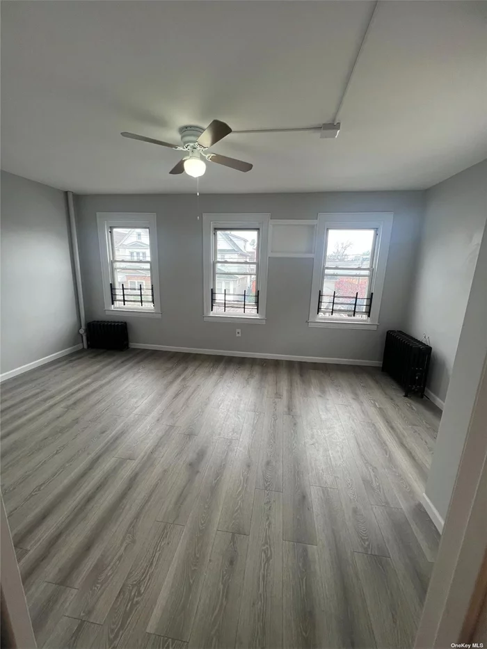 FULLY RENOVATED 2 BEDROOM APT 2LIVING ROOMS ONE OF WHICH CAN BE USED AS AN ADDITIONAL BEDROOM SEPERATE ENTRANCE 1 FULL BATHROOM TENANTS PAYS ELECTRIC ONLY.
