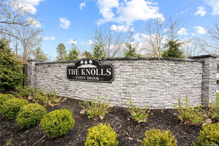 Welcome to this well loved, spacious, condominium in the Knolls of Stony Brook. This one bedroom, 1.5 bath has an all season room which can easily be a second bedroom. The brick patio offers a nice amount of space and privacy. Amenities include CAC, clubhouse with kitchen, community pool. Spotlessly clean...just move right in!