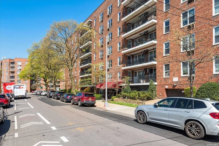 Apartment is a large studio with sleeping alcove fully remodeled. Hardwood floors throughout. Walking distance to shopping area, restaurants and places of worship. Steps away from #7 train, LIRR and subway station.