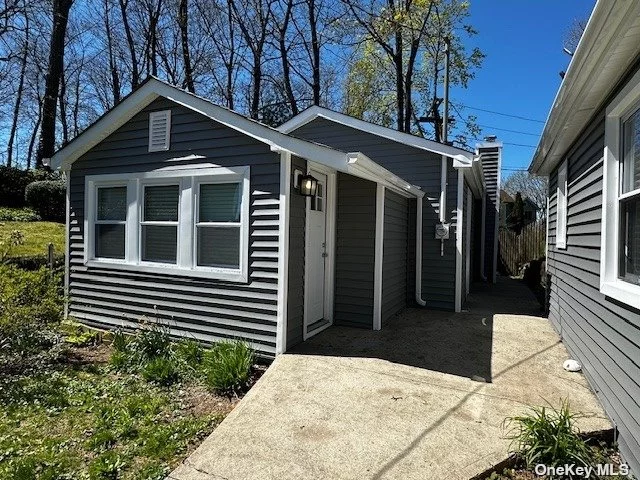 Totally Renovated 1 Bedroom, 1 Bath Cottage with Eat-In Kitchen and Livng Room. Off Street Parking. New Kitchen Appliances and Washer/Dryer. Hardwood Floors Throughout. A/C. One Block Away From Sunrise To Sunset Beach With Park Nearby. Close To Shopping And Transportation. Won&rsquo;t Last!