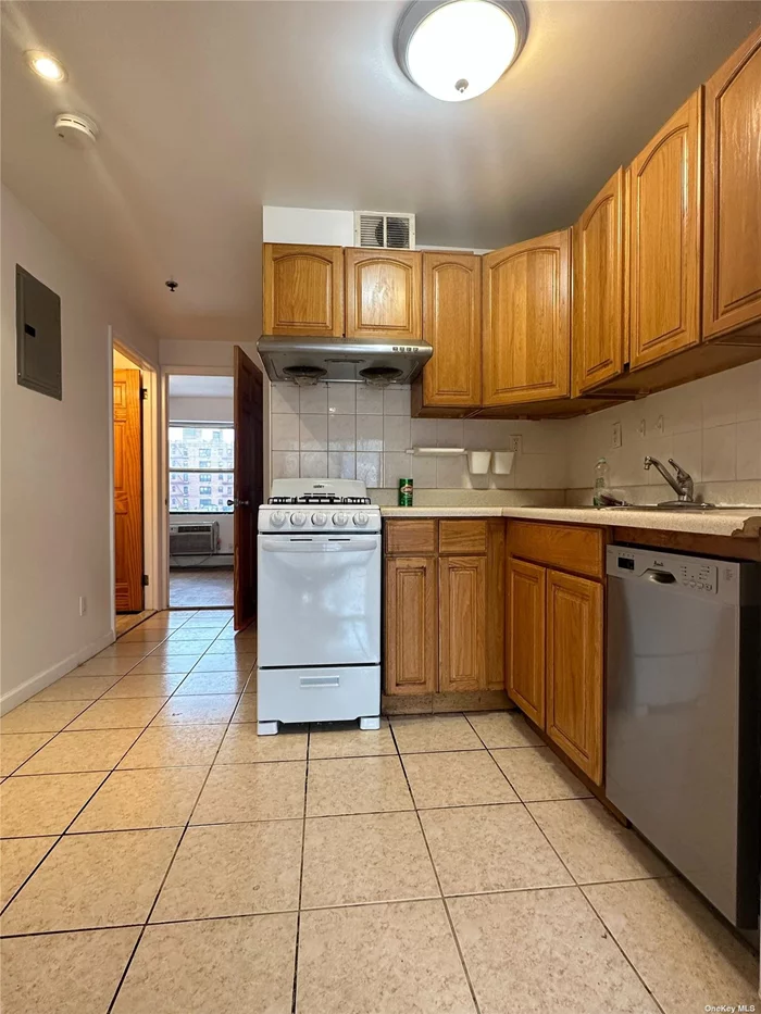Location! Location! Location! In the heart of Downtown Flushing. Half Block to Main St. This Large apartment features 2 bedrooms and 2 baths with 2 balconies. Close To Transportation, Supermarket, Library, Restaurants Etc. Move in condition.