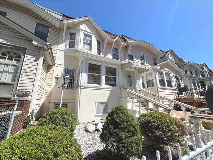 excellent Opportunity very well maintained two family home. Close to schools, parks, transportation, shopping. 10 minutes 10 La Guardia Airport and mayor highways, Wont last call for a private view