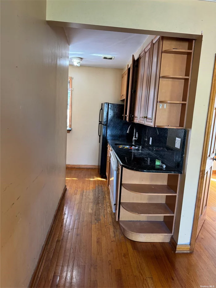 Five room three bedroom apartment hardwood floors, freshly painted three balconies Tenant pays for heat and hot water and electric.