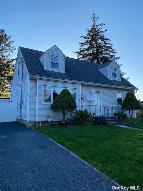 The one you&rsquo;ve been waiting for, this charming 4 bedroom, 1 full bath traditional Cape Cod home.  1 car detached garage with private driveway, fenced in yard. Conveniently located close to schools, near parkways, close to shopping, restaurants and beautiful beaches.