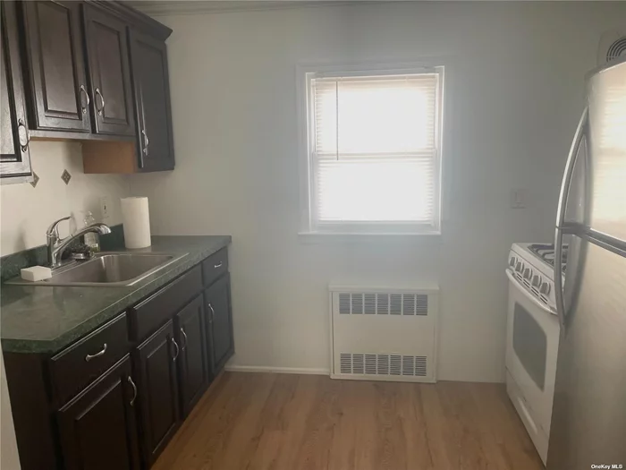 Beautiful Second Floor Apartment For Rent. Available and Ready to Move In. Entrance through the Front Door to a welcome Area. Make your way up the stairs to a nice 1bedroom , EIK , cozy living room and full bathroom. Available ASAP.