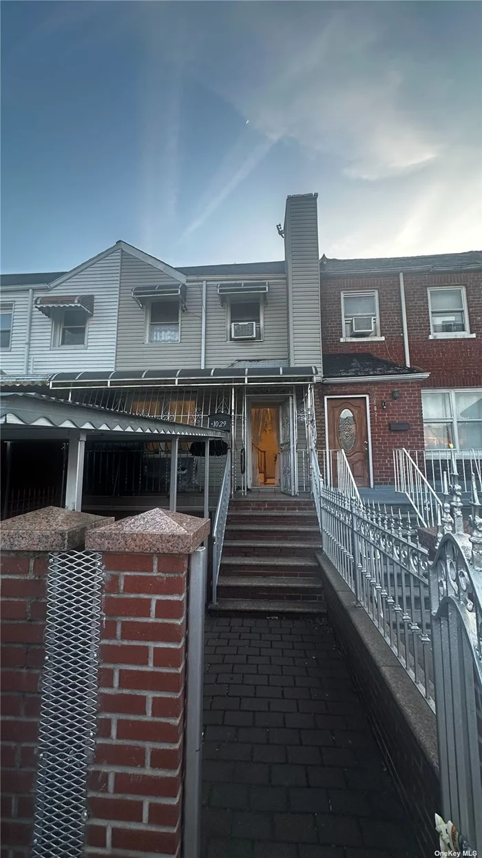 Two Family brick house in Bronx, featuring 3 bedrooms and 2 full baths, living room and dining room; first floor unit features 1 bedroom and 1 bath. Hardwood floors. One car driveway for private parking. Conveniently located near major highways, #6 subway line, and plenty of shopping stores! Invest or owner occupy!