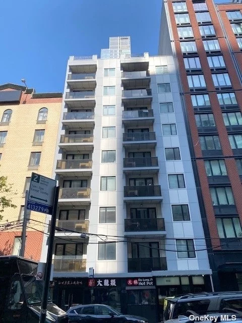 New 1 bedroom apartment with 1 full bathroom, living room and kitchen with balcony. Gym in the building, and washer/dryer in the apartment. Brand New Construction By Queens Plaza South, Minute Away To Subway Station.