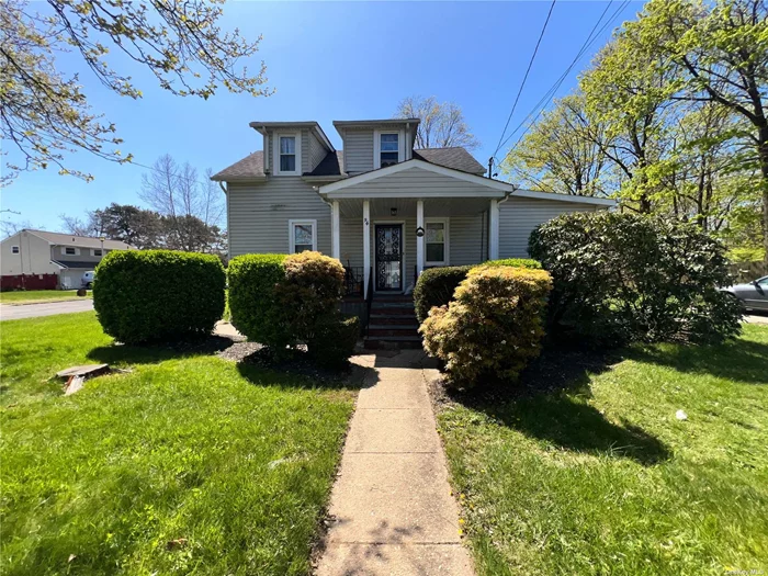 Welcome to this charming cape located in the heart of Central Islip. This 4 Bedroom 2 bathroom gem is close to it all. Pack your bags and get ready to relocate. This is one not to miss.