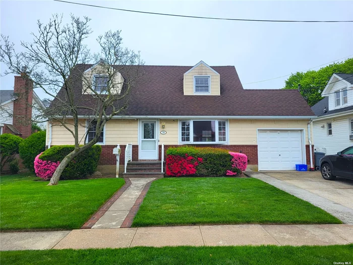 Beautiful, Hard to Find Legal 2 Family in RVC. Enjoy all that the historic village has to offer. Vibrant downtown with shops, restaurants, entertainment and nightlife just to name a few benefits.Also includes recreation center, parks, village electric and water, plus RVC Police Department. All this in addition to LIRR commute to Manhattan in approx. 37 minutes!