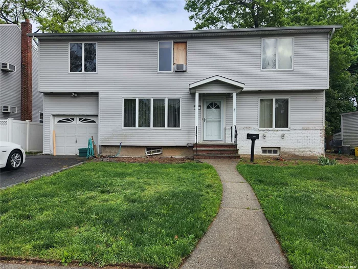 Large Colonial in the middle of Massapequa Park Village. Massapequa School District. 1 block away from Massapequa Park Train Station. Walking distance to town, restaurants, and shops. Great opportunity for Investors. Needs total renovation.