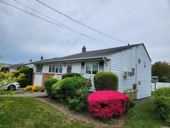 Original owner, only one owner ! Good bones here, just needs the vision of the next family to occupy this lovely home. Bigger than it appears, possible 4th bedroom in the lower level. Just a few houses down to the Massapequa Preserve Park.