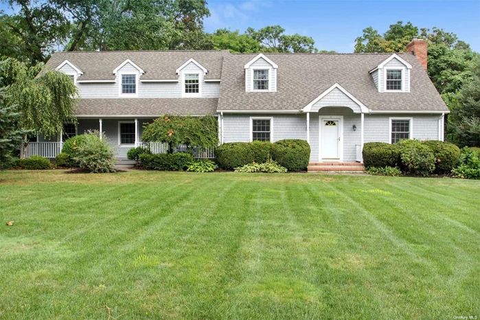 Perfectly maintained 5 bedroom, 3.5.5 baths on over an acre with fully fenced yard. Currently beautifully furnished.
