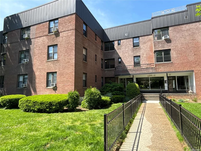 Closets Galore In This Top Floor Xl Apartment. Bright And Sunny Southern Exposures From Bay Window. Pet Friendly, Supers On Site, Laundry In Building. Wonderful Location, 1/2 Block From The Lirr On Lovely Tree-Lined Residential Street.