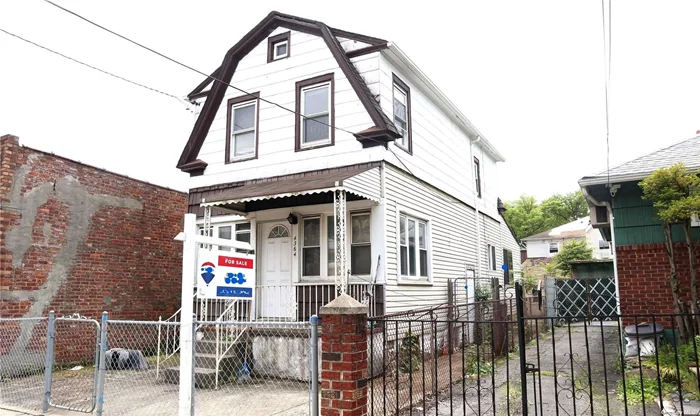 Just arrived with R4-1 zoning - Introducing this detached 3 bedroom, 1 bath detached house located in the desirable town of Flushing . Needs some TLC but has great potential. Located on the convenience of being close to Kissena Blvd & Parsons Blvd bus stops, schools, and supermarket, ensures easy access to everyday amenities. Handyman Special With R4-1 Zoning !! House Sold As Is Condition ! Priced To Sell !