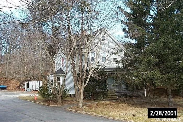 Selling current Home As Is - Needs TLC on a great size property lot Near Shopping LIRR, Schools, Parks! LOT&rsquo;s of POTENTIAL! Also, avail with TOB submitted plans for NEW Construction to be built.