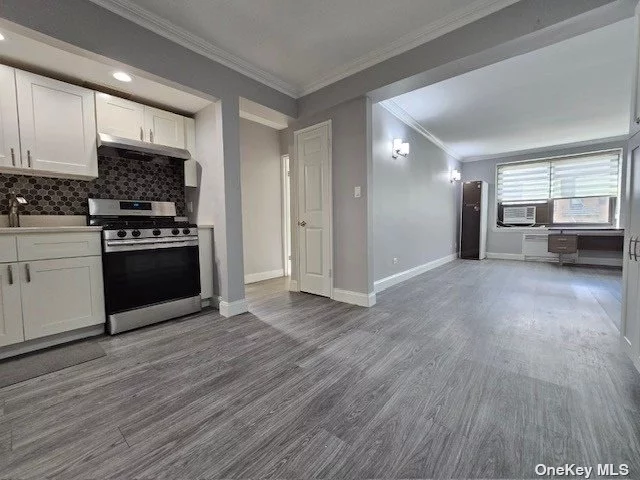Beautiful fully Renovated 1 Bedroom Apartment and located on 3rd floor in Windsor Park at Oakland Gardens. Close to Schools, Shoppings and Close to public transportations. Conveniently located near Q88, Q27and QM8 Bus Stops-Express Bus to Manhattan. Access to Highways . Very low Maintenance includes Heat. Outdoor Parking available anytime. 2 New A/C, Replaced all Windows, Swimming Pool, New Gym. The unit can be subleased after 3Years.