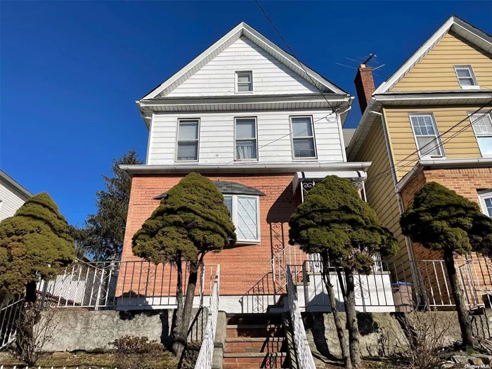 This large 2.5 story, two family detached house has 2 apartments, a 3 room attic and a full basement with a separate entrance. Great opportunity for investors. R4A zoning on a 25x97 lot. Located in close proximity to an array of amenities such as bus stops, stores, restaurants, parks and the library.