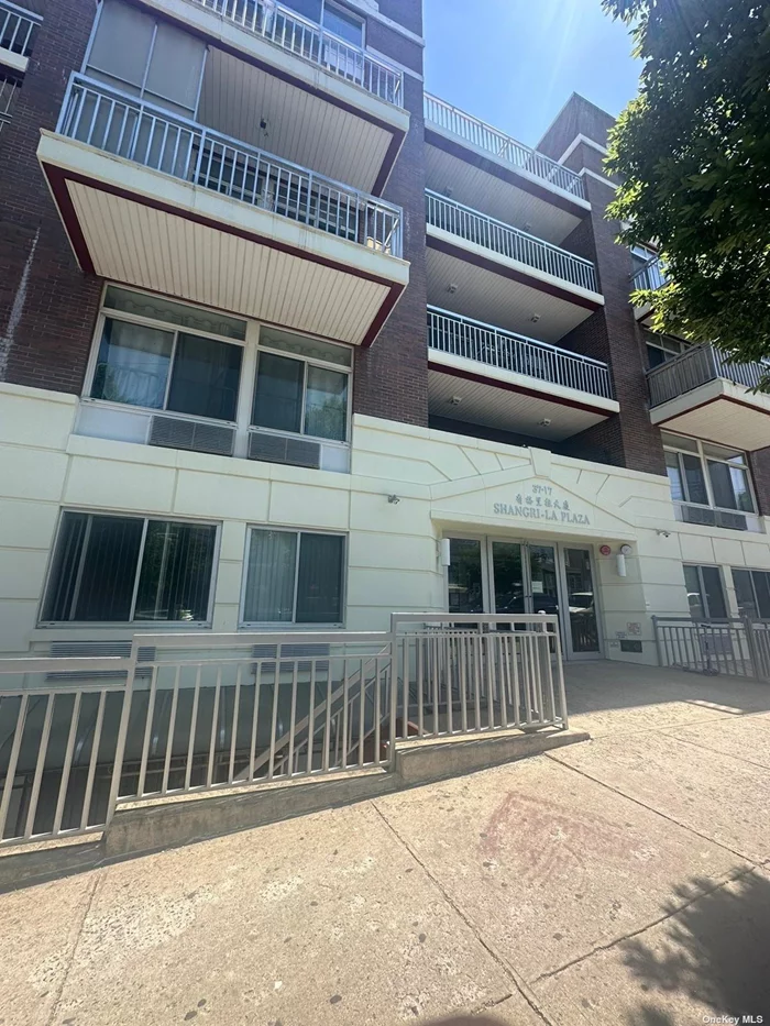 Welcome to this renovated two bed two bathroom apartment with two balconies! Enjoy convenient living with close proximity to the subway with only a three minute walking time. Hardwood floors and new appliances throughout.
