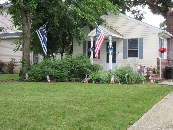 Great House For A Couple Or Builder. Star Deduction Of 1231. Deducted In The Taxes.