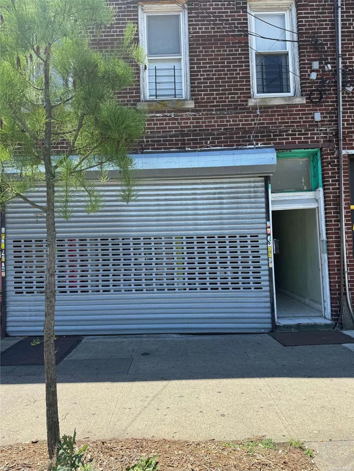 Fantastic investment opportunity in very desired & rapidly growing area. Store front (20x70) will be vacant at closing and (2) 2 bedrooms apartment on 2nd floor. Huge full finish basement with outside separate entrance!!!!!!!!!!!!!!!Convenient to shopping, transportation, major highways & JFK Airport!!!!!!!!!!!!!!!!!!!!!!