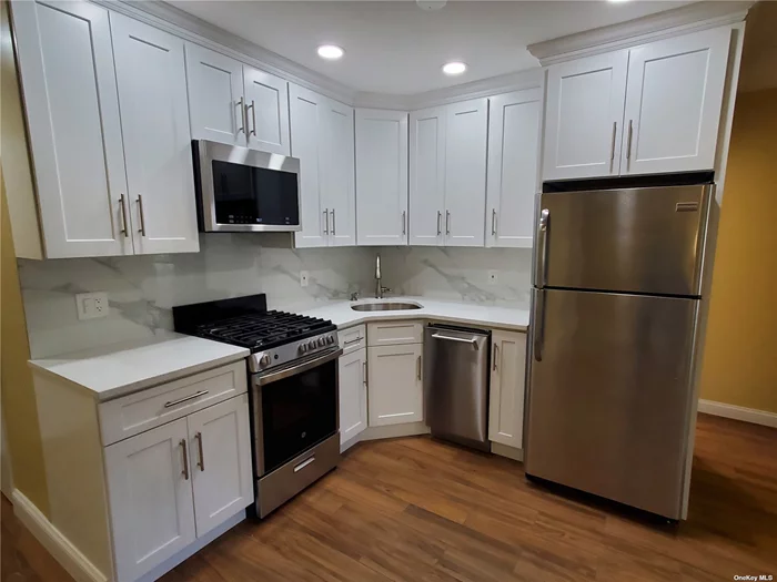 Newly Renovated in 2024. 1 Bedroom Walk-In Apartment in a 2 Family home in Whitestone. Eat-In-Kitchen, Recessed Lighting, Quartz Counters, SS Appliances, Living Room, With Private Access To Backyard, Bedroom, Full Bath. Heat and Water Included. Close to Shopping, Restaurants and Public Transportation.