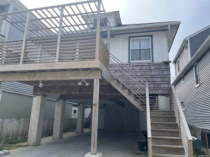West End raised Ranch has 2-car tandem parking, front deck, Livingrm-diningrm w/piano, kitchen, 3 bedrooms & bath. Washer/Dryer. House is furnished. Available for July &/or August for $11, 000 per month or yearly for $3300 per month.