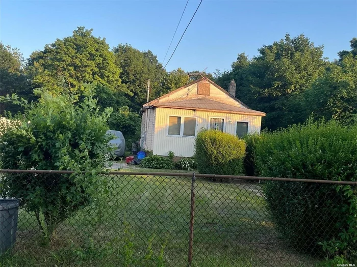 Tremendous Investment Opportunity. Cash Only. Distressed Property. As IS Sale, Includes Contents. Plot Size 60 X 204. Low Taxes 5190.77. Best & Final Offers Due Monday June 17th By 5:00 PM