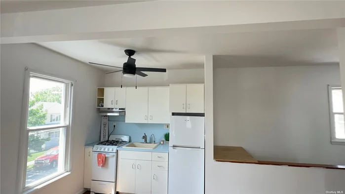 The spacious 1 bedroom, 1 bathroom apartment is located on the 2nd floor. Newly renovated. Landlord pays all utilities. Street Parking. Fee for application is $20.00