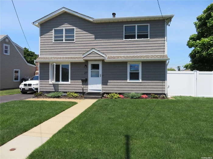 Freshly renovated home, new vinyl siding and hardwood floors installed just 2 years ago. Manicured lawns with inground sprinklers and great home maintenance. Motivated seller.