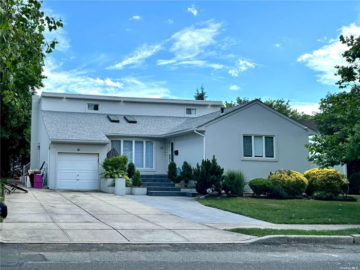 Expanded contemporary ranch in mint condition on quiet street in award winning School District 14. 4 bedrooms, 2.5 bath updated Kosher kitchen, baths, open floor plan, rear deck, alarmed, security cameras. New roof, new gas oven, New dryer & washer. Large 1st floor primary ensuite with large walk in closet, full finished basement.