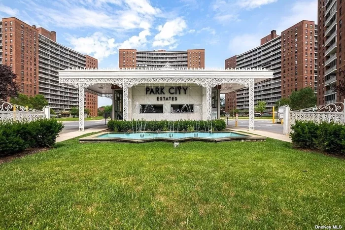 Cozy 1 Bedroom 1 Bathroom Co-Op with Balcony in Park City Estates! This charming unit features an eat-in kitchen, abundant windows, and plenty of closets and storage space. Enjoy a well-maintained building with garage parking and on-premises laundry. Clean buildings and complex in a highly walkable location, just minutes to Forest Hills LIRR and Manhattan. Close to stores and transportation.