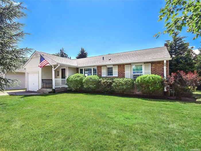 Welcome home to this single family Ranch style home on a beautiful, flat 70 X 100 property in The Terrace Section. Chef&rsquo;s kitchen features gas cooking, vaulted ceiling and skylight. Lots of natural light pours throught this very inviting home. Featuring beautiful hardwood floors, three generous sized bedrooms, and a huge basement with laundry and ample storage. Additional features include: Ac; 1 car attached garage. Don&rsquo;t miss this one.