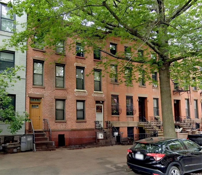 Welcome to 56 Douglas Street in Cobble Hill, Brooklyn! This charming one-family home presents a fantastic opportunity to customize your living space to suit your unique lifestyle. Boasting a triplex layout, it offers ample room for creating distinct areas for living, dining, working, and relaxing. The building dimensions are 12.5 feet by 40 feet and the lot is 12, 5 feet by 70 feet. Situated in the heart of Cobble Hill, one of Brooklyn&rsquo;s most sought-after neighborhoods, you&rsquo;ll enjoy unparalleled convenience. Imagine strolling to nearby restaurants for brunch, browsing eclectic shops, or unwinding in beautiful local parks-all just moments from your doorstep. For commuters, easy access to transportation ensures quick trips into the city and beyond. Whether you&rsquo;re looking to establish roots in a vibrant community or seeking a place to grow and transform, 56 Douglas Street promises endless possibilities. Don&rsquo;t miss the chance to make this home your own oasis in the midst of Brooklyn&rsquo;s bustling energy. This property is being sold in as is condition.