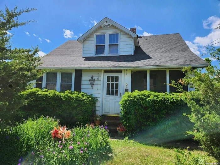 Rare opportunity to renovate this Wolpert Cape in the East Islip School District. Situated on a deep lot with new roof and a detached garage, this house has potential for transformation. Close proximity to stores, restaurants, and shopping with easy access to major highways.