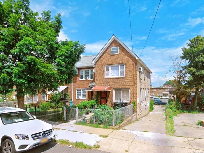 Rare find brick 2 family in the heart of Flushing! one block away from Kissena Blvd. Semi attached Brick house with driveway. PRIME LOCATION, minutes away from Kissena park, bus stop, super markets, restaurants. Priced to sell! house is vacant and needs some work. LOW taxes